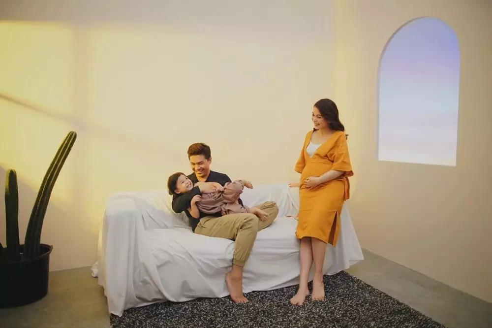 Potret maternity shoot terbaru Chelsea Olivia  © 2020 Instagram Potret maternity shoot terbaru Chelsea Olivia  © 2020 Instagram