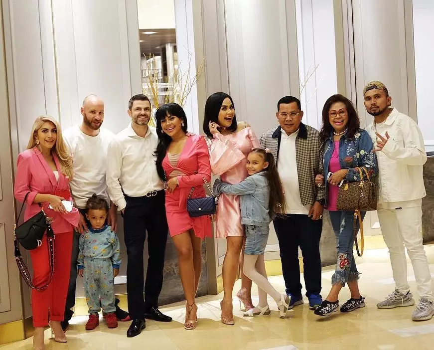 Adik Melaney Ricardo © 2020 brilio.net Adik Melaney Ricardo © 2020 brilio.net