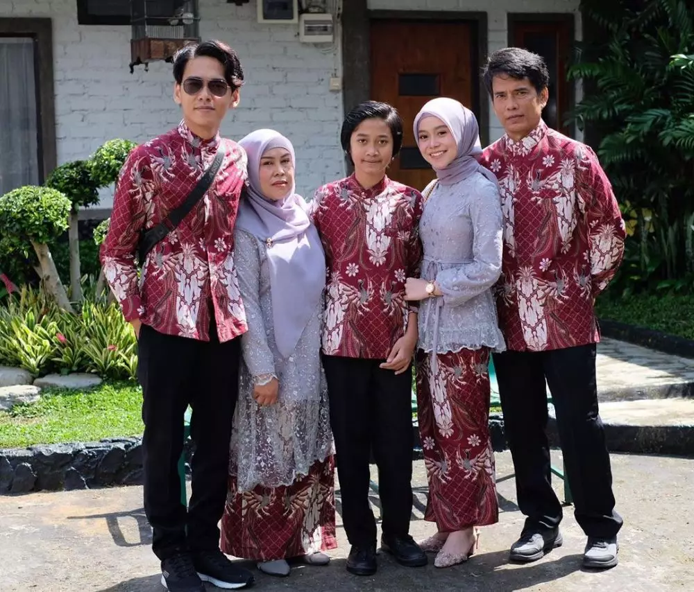 kebersamaan Lesty Kejora & keluarga Instagram kebersamaan Lesty Kejora & keluarga Instagram