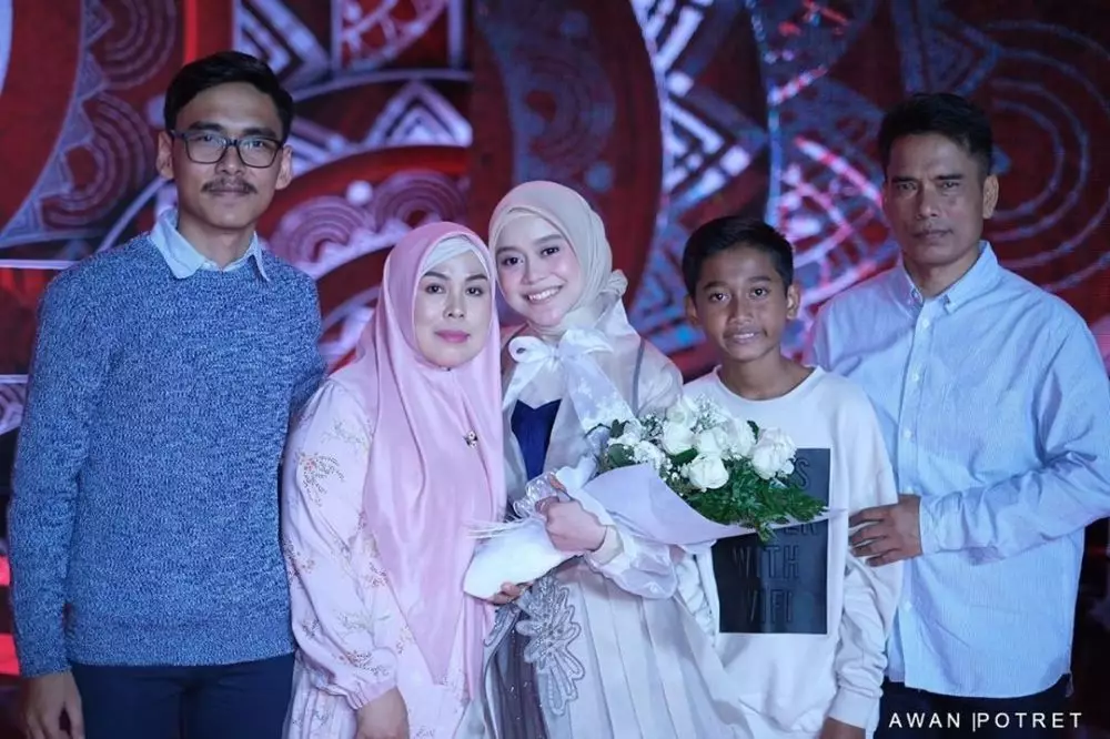 kebersamaan Lesty Kejora & keluarga Instagram kebersamaan Lesty Kejora & keluarga Instagram