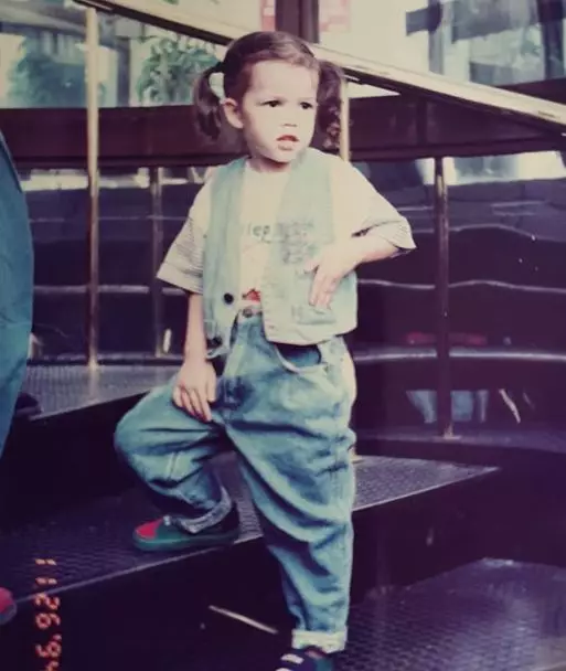 seleb berdarah Inggris kecil Instagram seleb berdarah Inggris kecil Instagram