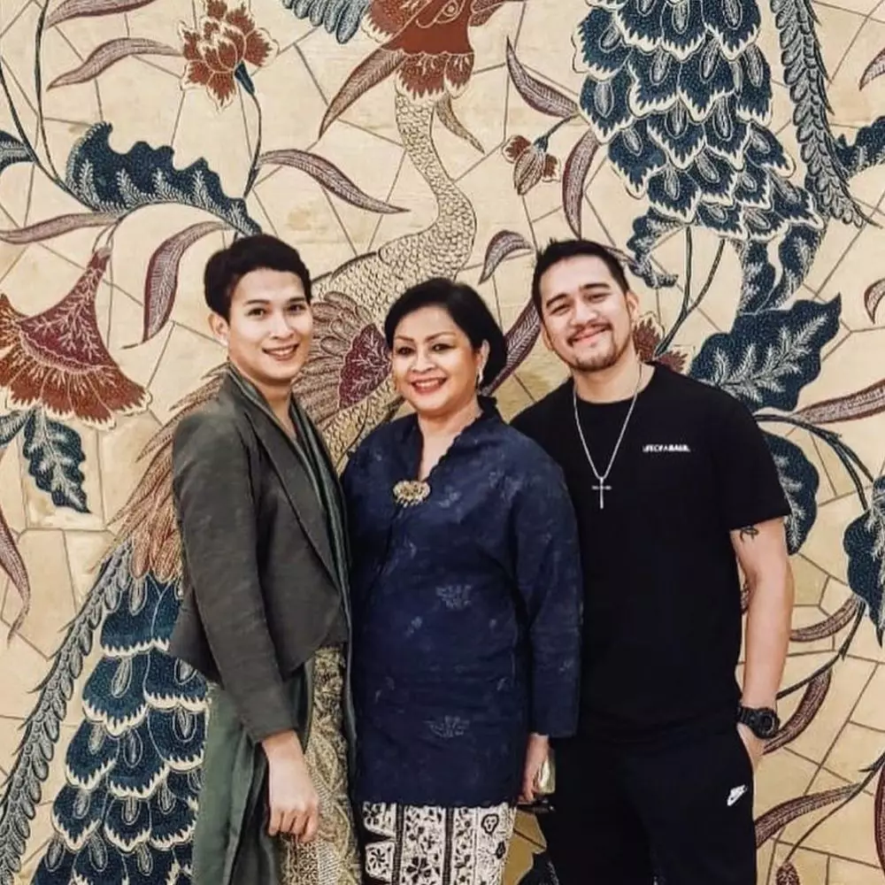 potret harmonis keluarga Lawalata Instagram potret harmonis keluarga Lawalata Instagram