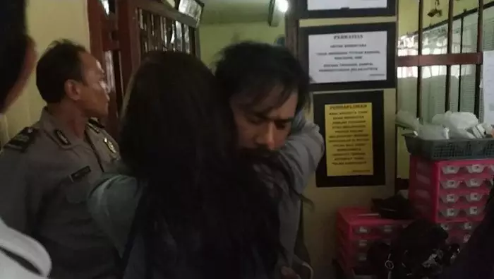 Potret Nora dampingi JRX Berbagai sumber