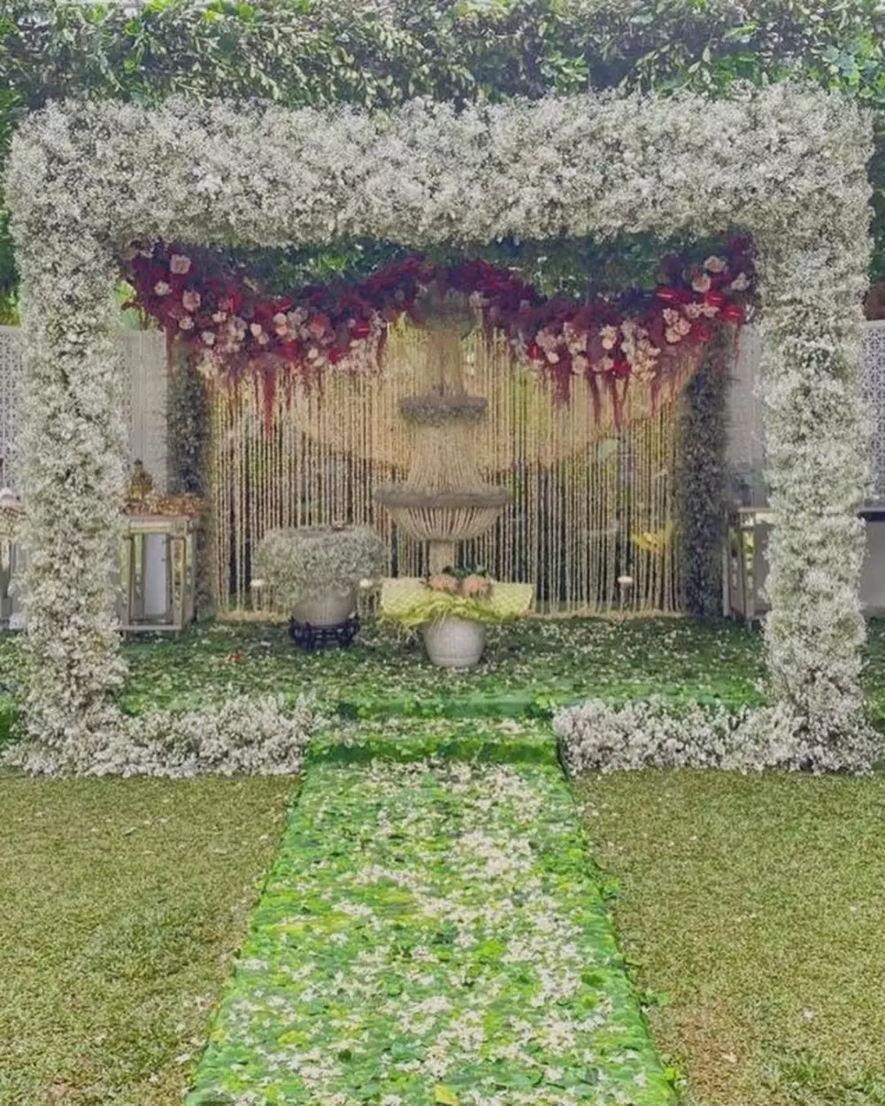 Momen siraman Arya Bakrie & Vannya Istarinda © 2020 Instagram Momen siraman Arya Bakrie & Vannya Istarinda © 2020 Instagram