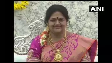 Suami buat patung mendiang istri Berbagai sumber