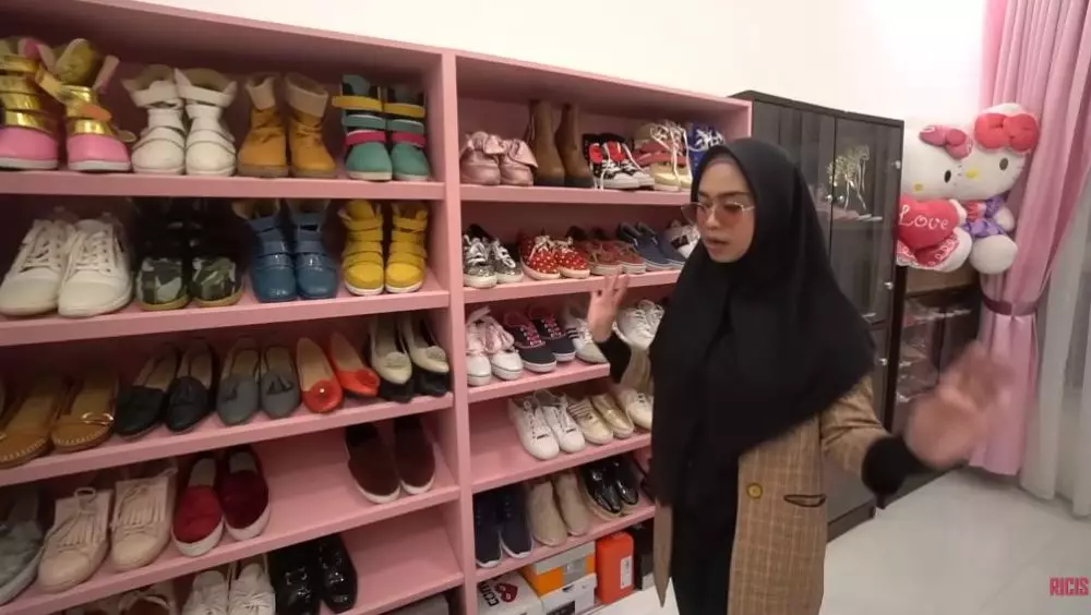 kamar Ria Ricis YouTube