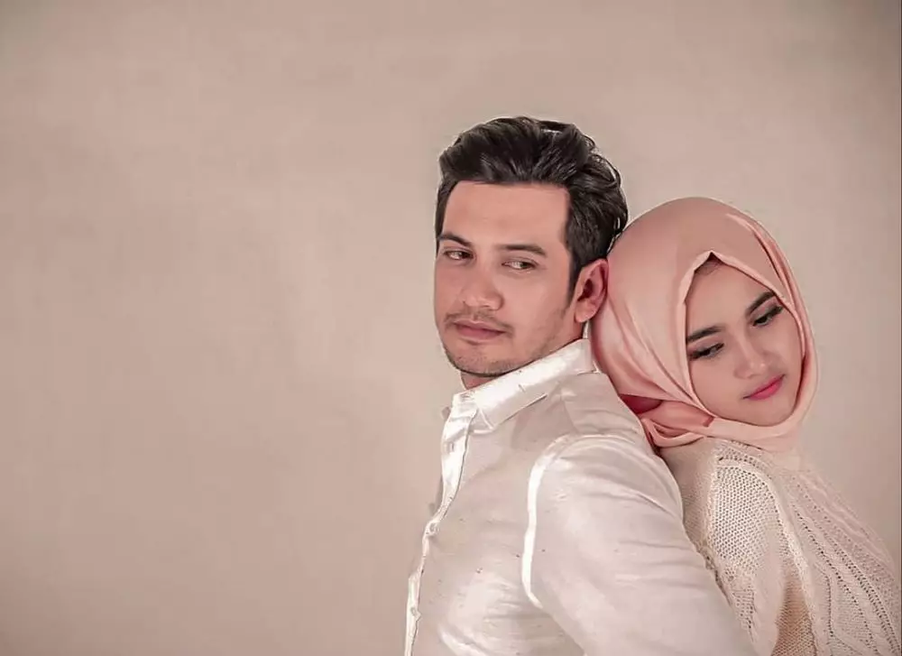 potret bukti Teuku Mirza & istri harmonis © 2020 Instagram/teukumirza