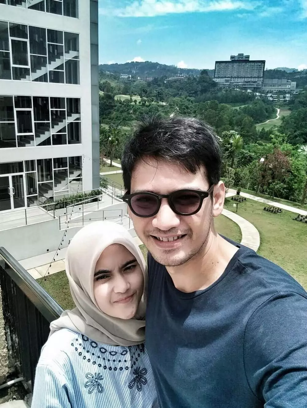 potret bukti Teuku Mirza & istri harmonis © 2020 Instagram/teukumirza