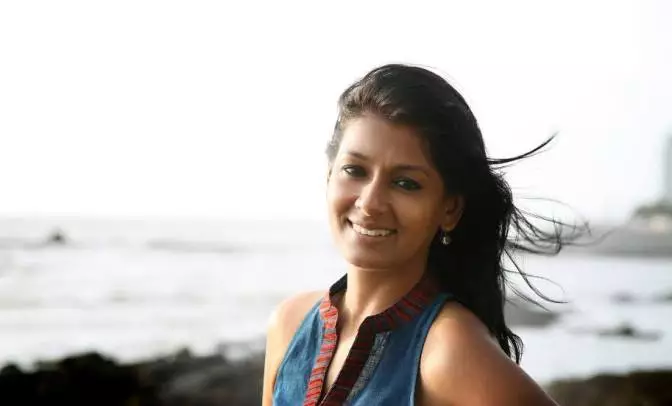 Seleb Bollywood hamil usia 40 tahun berbagai sumber