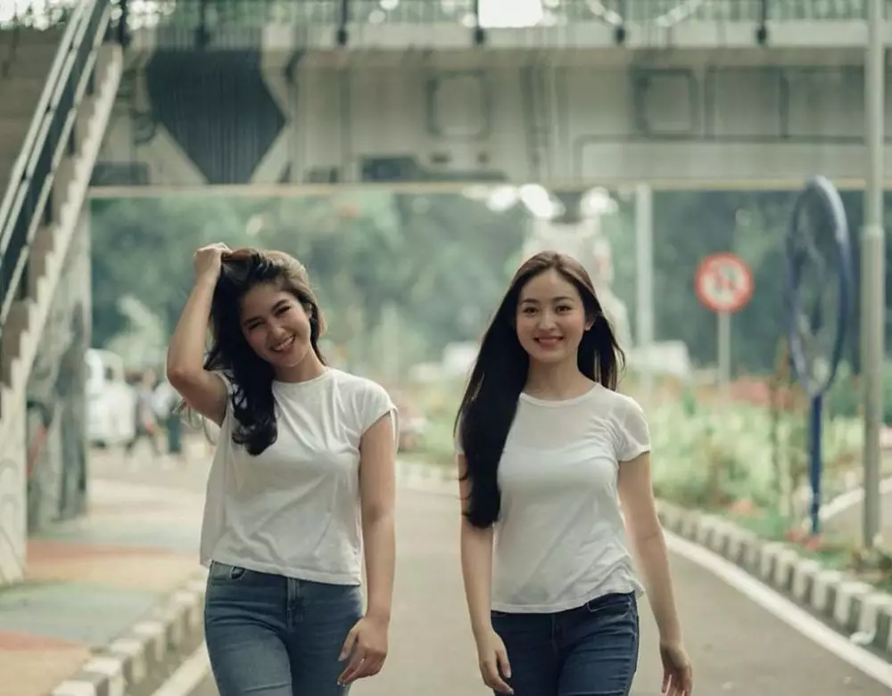 Gaya Natasha Wilona di Anak Band © 2020 brilio.net Instagram Gaya Natasha Wilona di Anak Band © 2020 brilio.net Instagram