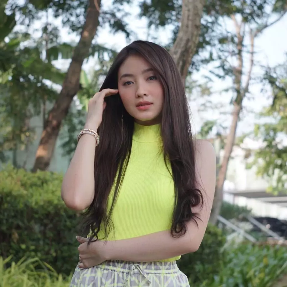 Gaya Natasha Wilona di Anak Band © 2020 brilio.net Instagram Gaya Natasha Wilona di Anak Band © 2020 brilio.net Instagram