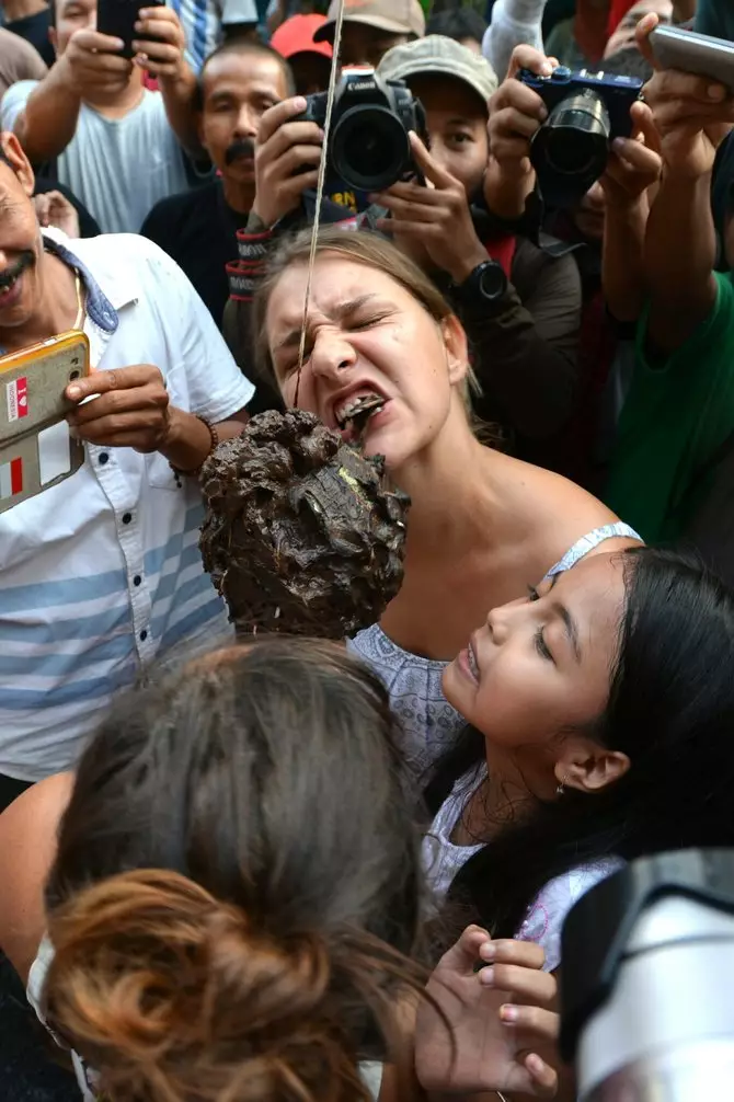 potret lucu ekspresi orang rayakan 17 agustus © 2020 berbagai sumber