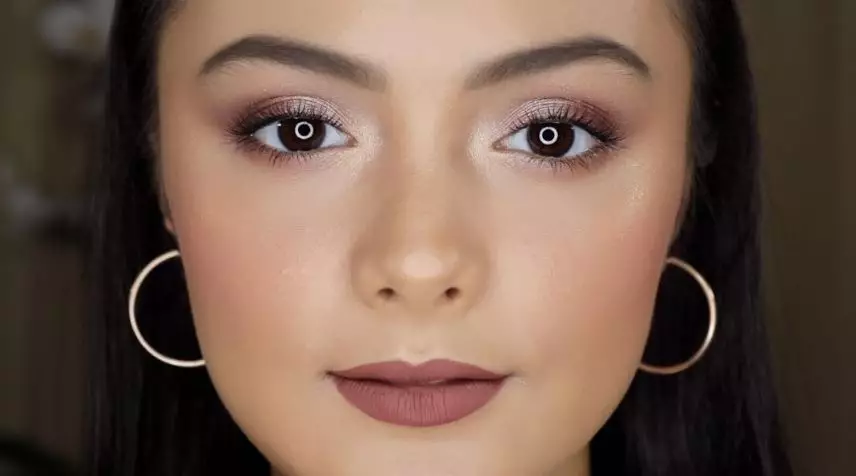 Amanda Rawles makeup tebal Instagram Amanda Rawles makeup tebal Instagram