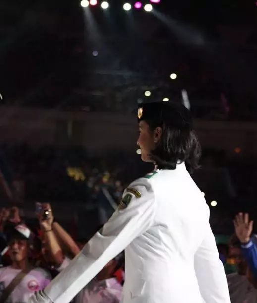 10 Potret Gloria Natapraja Instagram