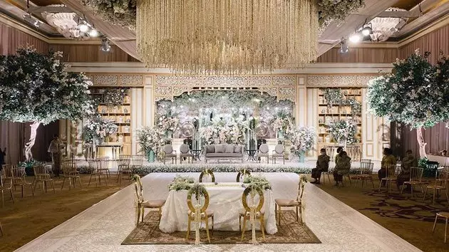 Momen akad nikah Arya Bakrie dan Vannya © 2020 berbagai sumber Momen akad nikah Arya Bakrie dan Vannya © 2020 berbagai sumber