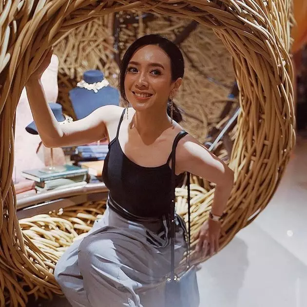 istri 7 gitaris Instagram istri 7 gitaris Instagram