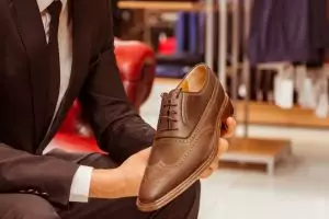 Wanita ini minta suaminya beli sepatu anak, endingnya tak terduga