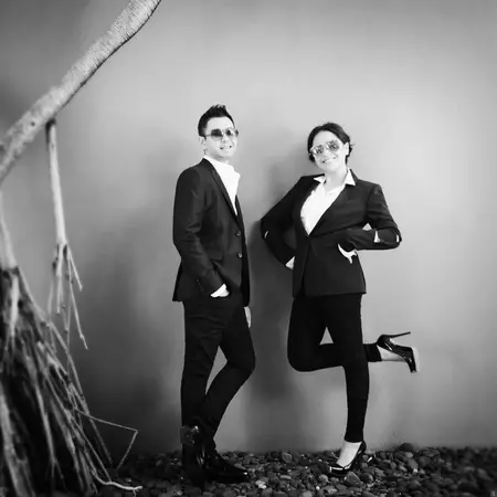 pemotretan 7 pasang seleb monokrom Instagram