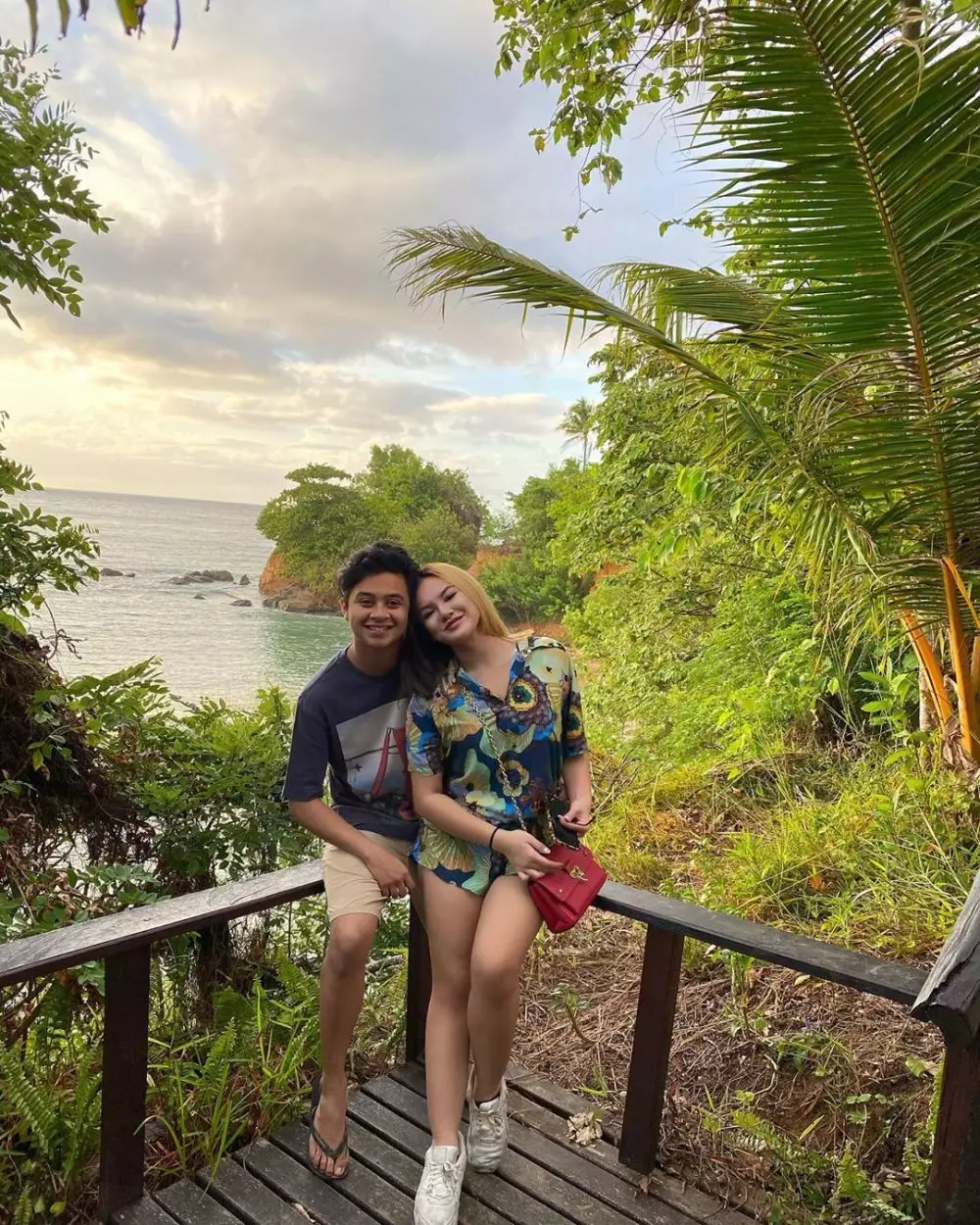 kenangan manis Bastian Steel & Shafa Haris © 2020 berbagai sumber