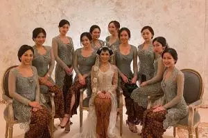 7 Gaya Nikita Willy di pernikahan Arya Bakrie, curi perhatian