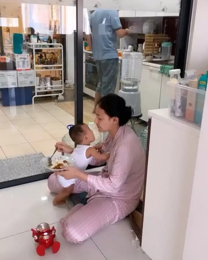 Penampakan apartemen Whulandary Herman Instagram Penampakan apartemen Whulandary Herman Instagram