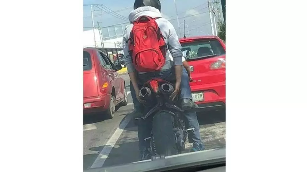 boncengan absurd berbagai sumber boncengan absurd berbagai sumber