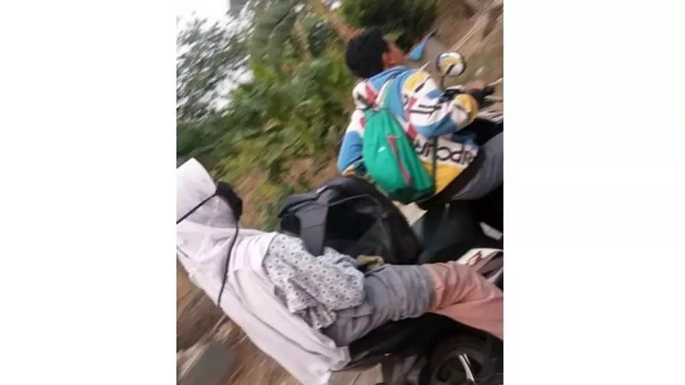 boncengan absurd berbagai sumber boncengan absurd berbagai sumber