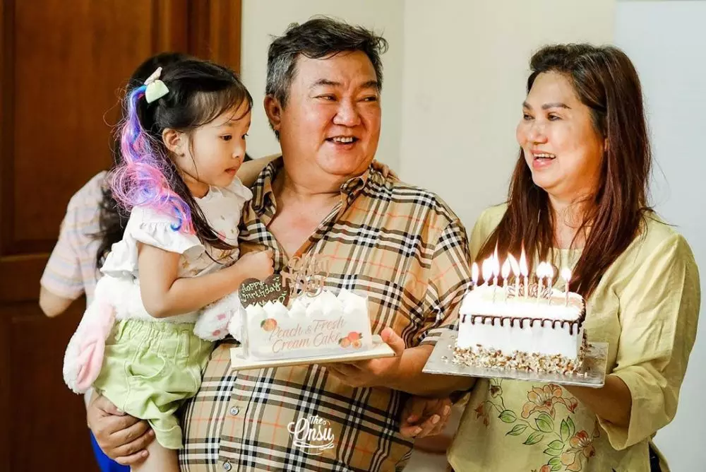 Ulang tahun ayah Sarwendah © 2020 brilio.net