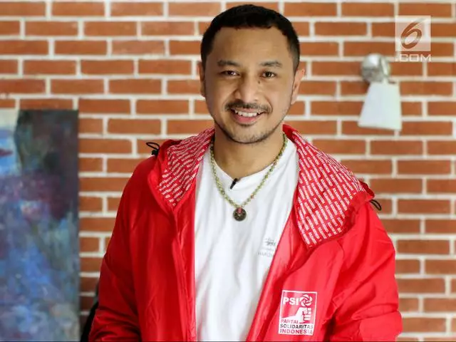 Viral baliho Giring maju pilpres 2024 Berbagai sumber Viral baliho Giring maju pilpres 2024 Berbagai sumber