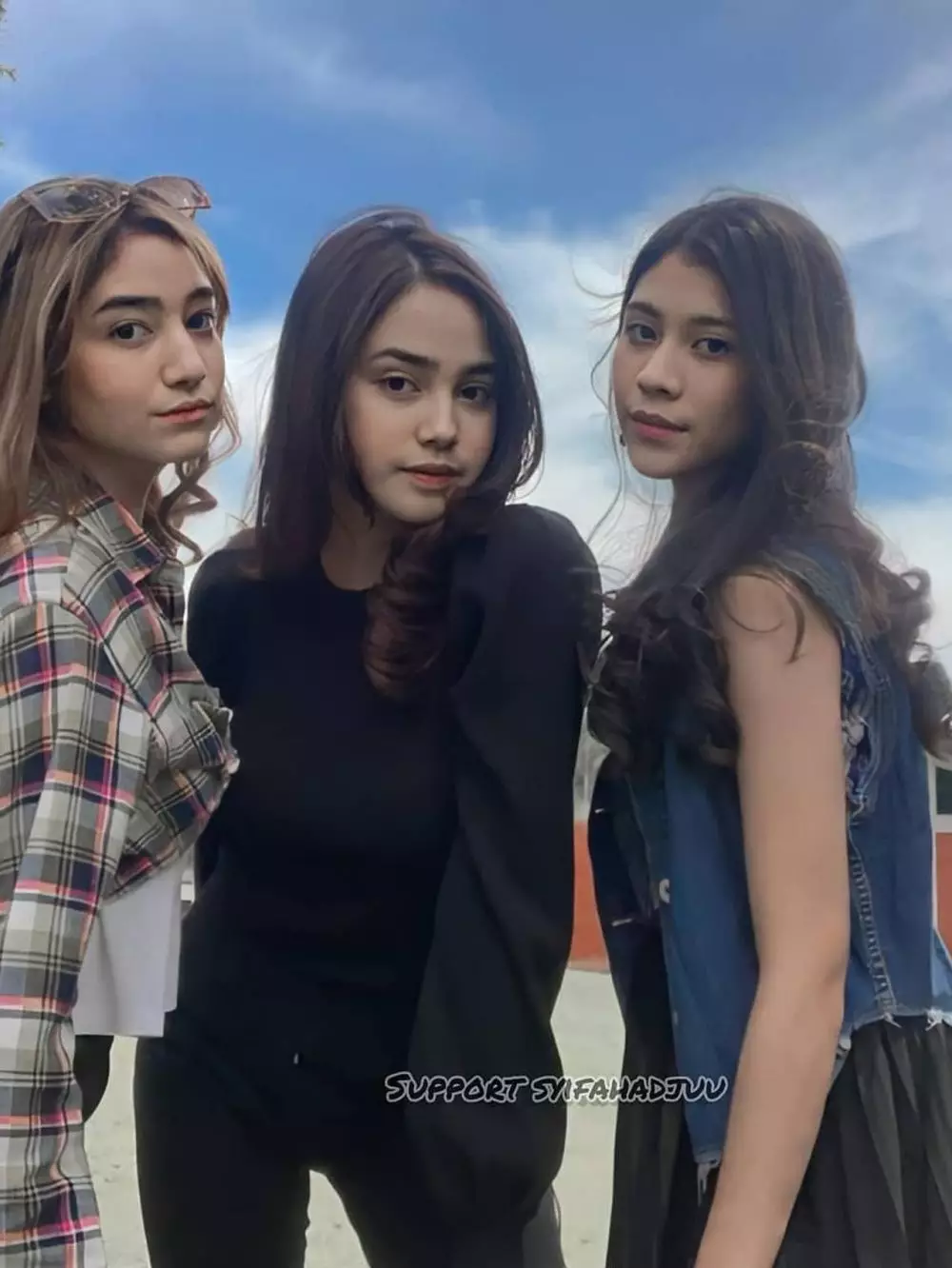 Potret Syifa Hadju dan Dannia Salsabilla Berbagai sumber Potret Syifa Hadju dan Dannia Salsabilla Berbagai sumber