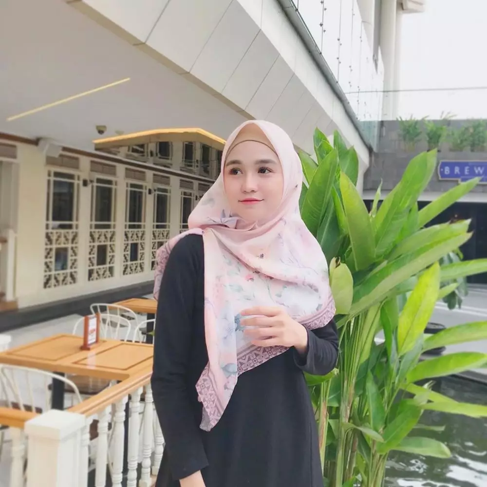 Potret Asri Kahfi sahabat Dinda Hauw © 2020 Instagram/@asrikasura Potret Asri Kahfi sahabat Dinda Hauw © 2020 Instagram/@asrikasura