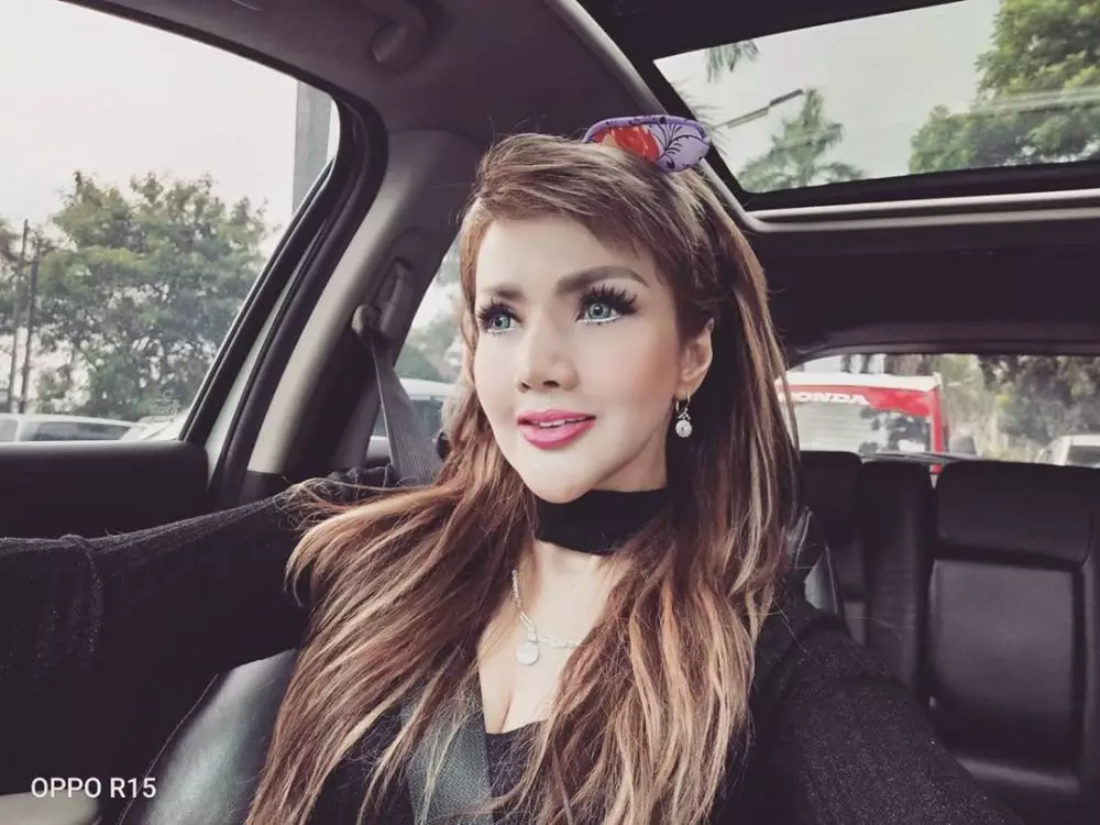 Penampilan terbaru Barbie Kumalasari  © 2020 Instagram Penampilan terbaru Barbie Kumalasari  © 2020 Instagram
