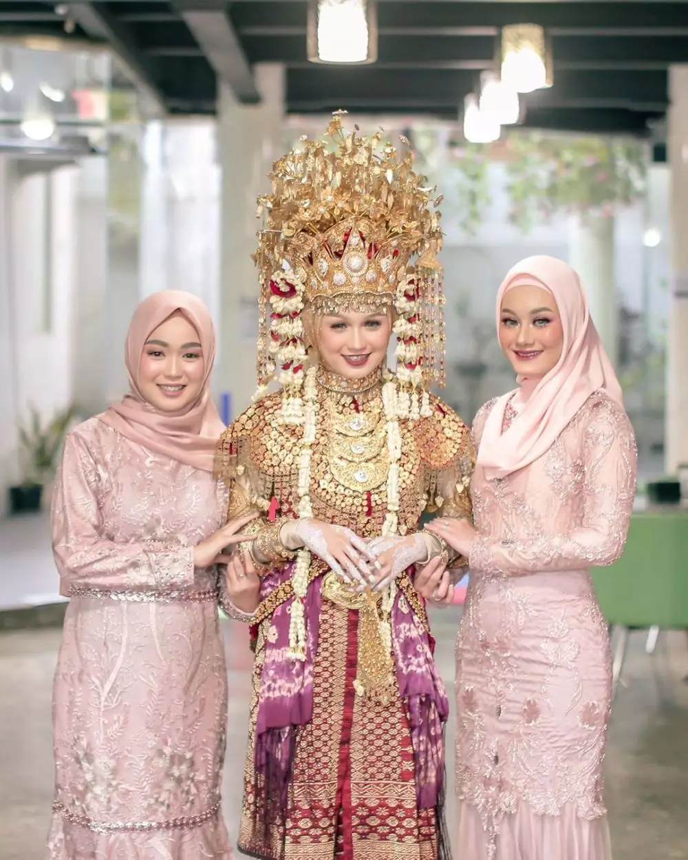 momen pernikahan kakak Dinda Hauw Instagram