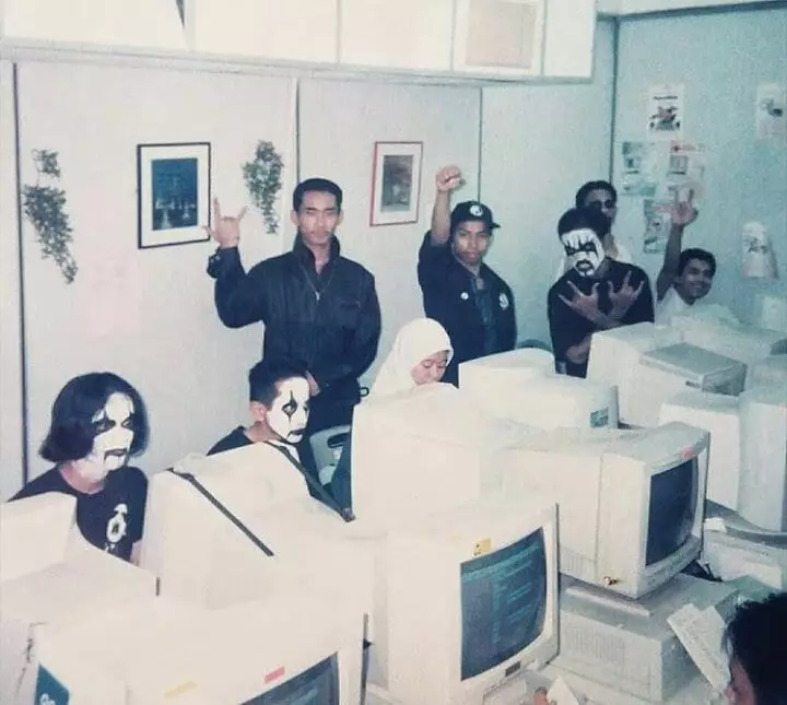 momen lucu bapak lagi kumpul © 2020 instagram.com