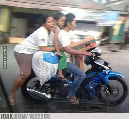 momen apes dibonceng motor © 2020 instagram.com momen apes dibonceng motor © 2020 instagram.com