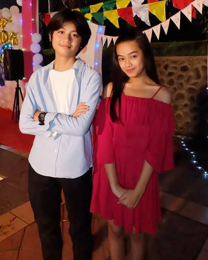 Potret kebersamaan Aqeela Calista & Rassya Hidayah Berbagai sumber Potret kebersamaan Aqeela Calista & Rassya Hidayah Berbagai sumber