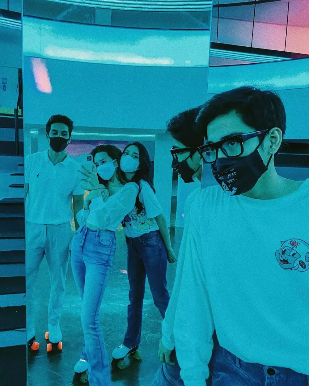 Momen kebersamaan Beby Tsabina, Bio One, Hanggini & Junior Roberts © 2020 Instagram