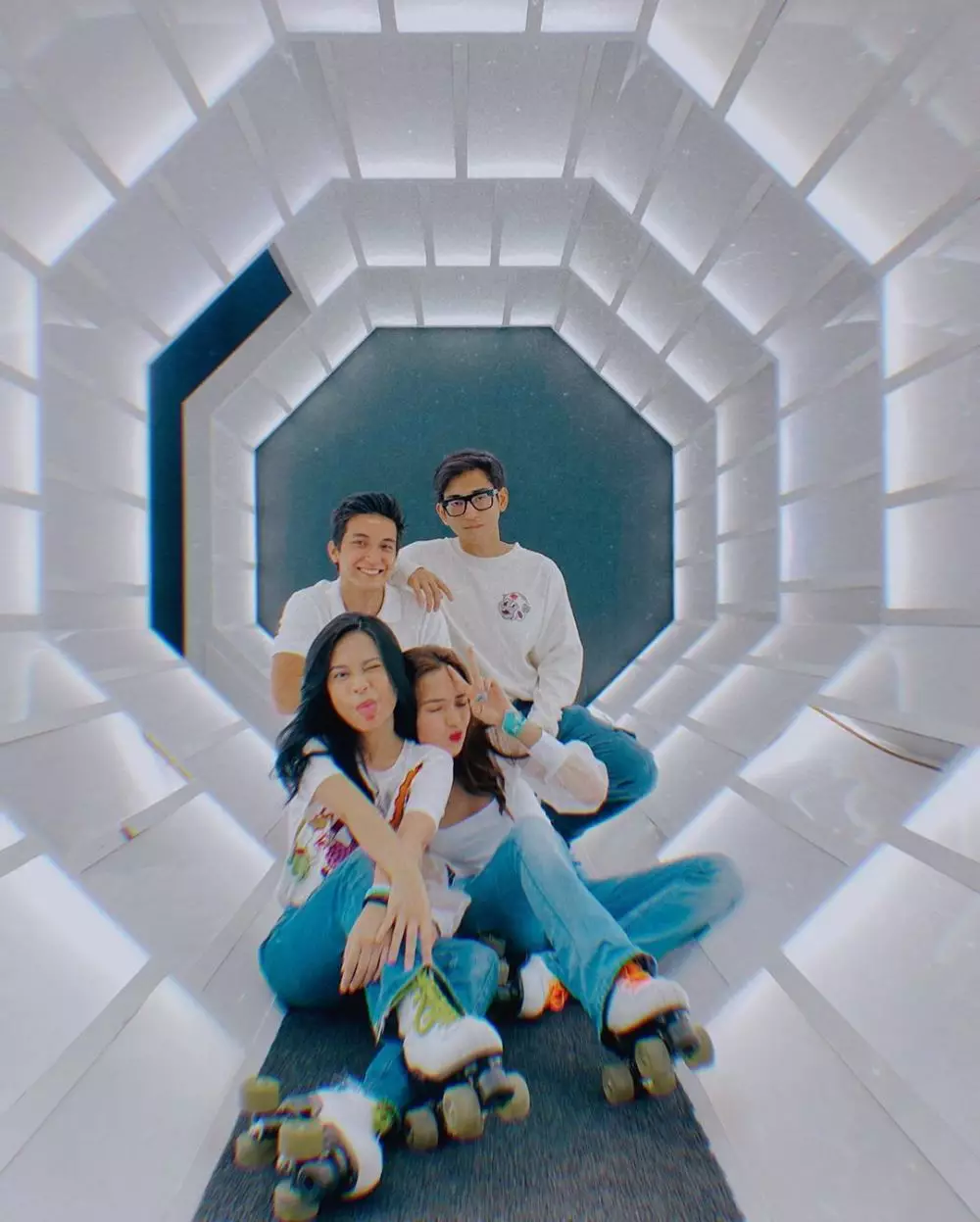 Momen kebersamaan Beby Tsabina, Bio One, Hanggini & Junior Roberts © 2020 Instagram