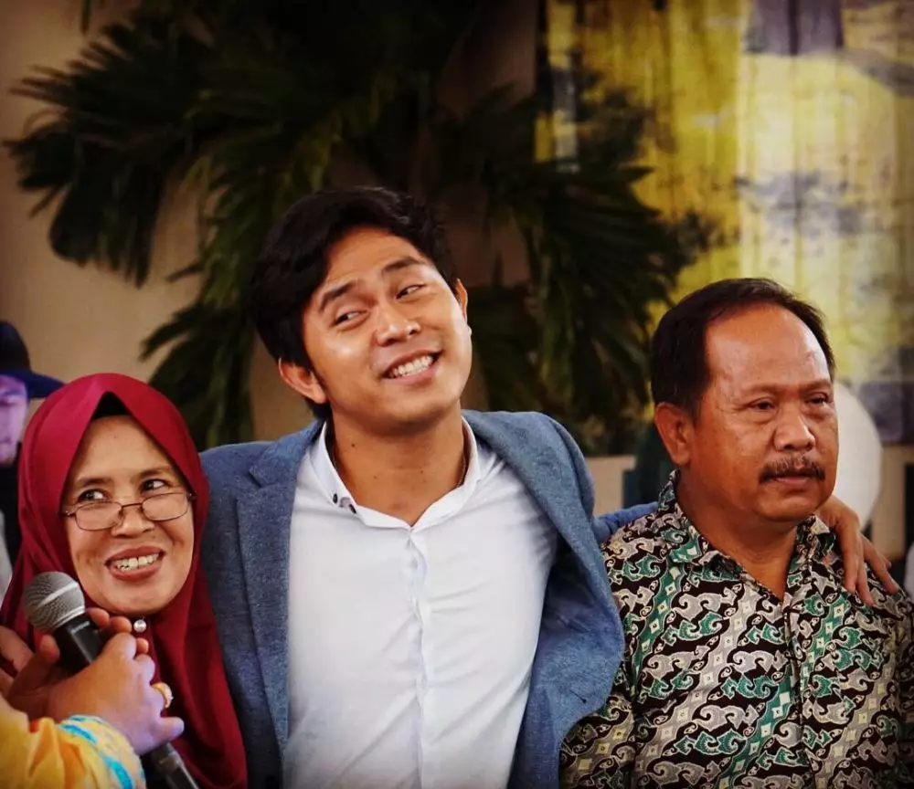 potret kenangan Cakra dan ayah Instagram