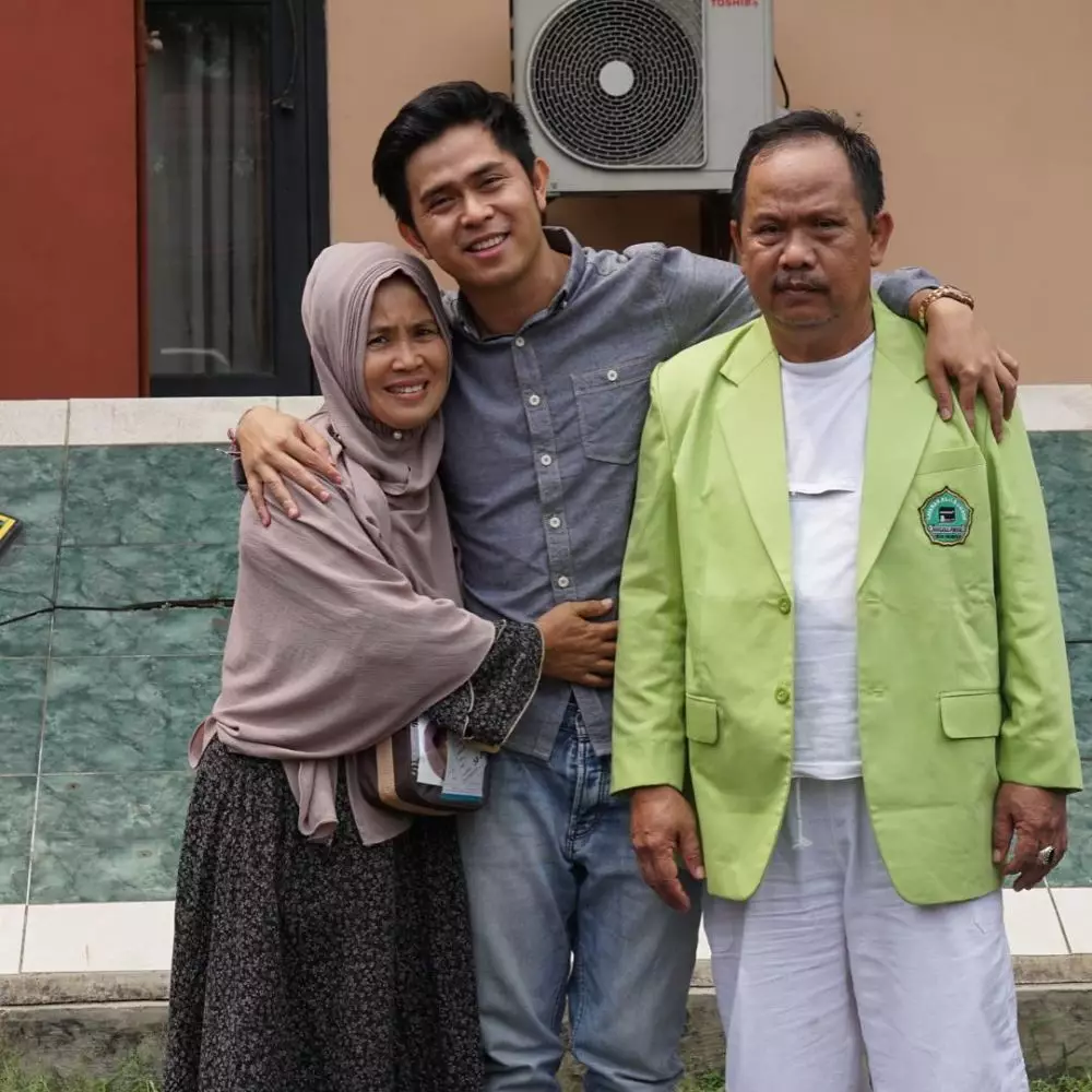 potret kenangan Cakra dan ayah Instagram