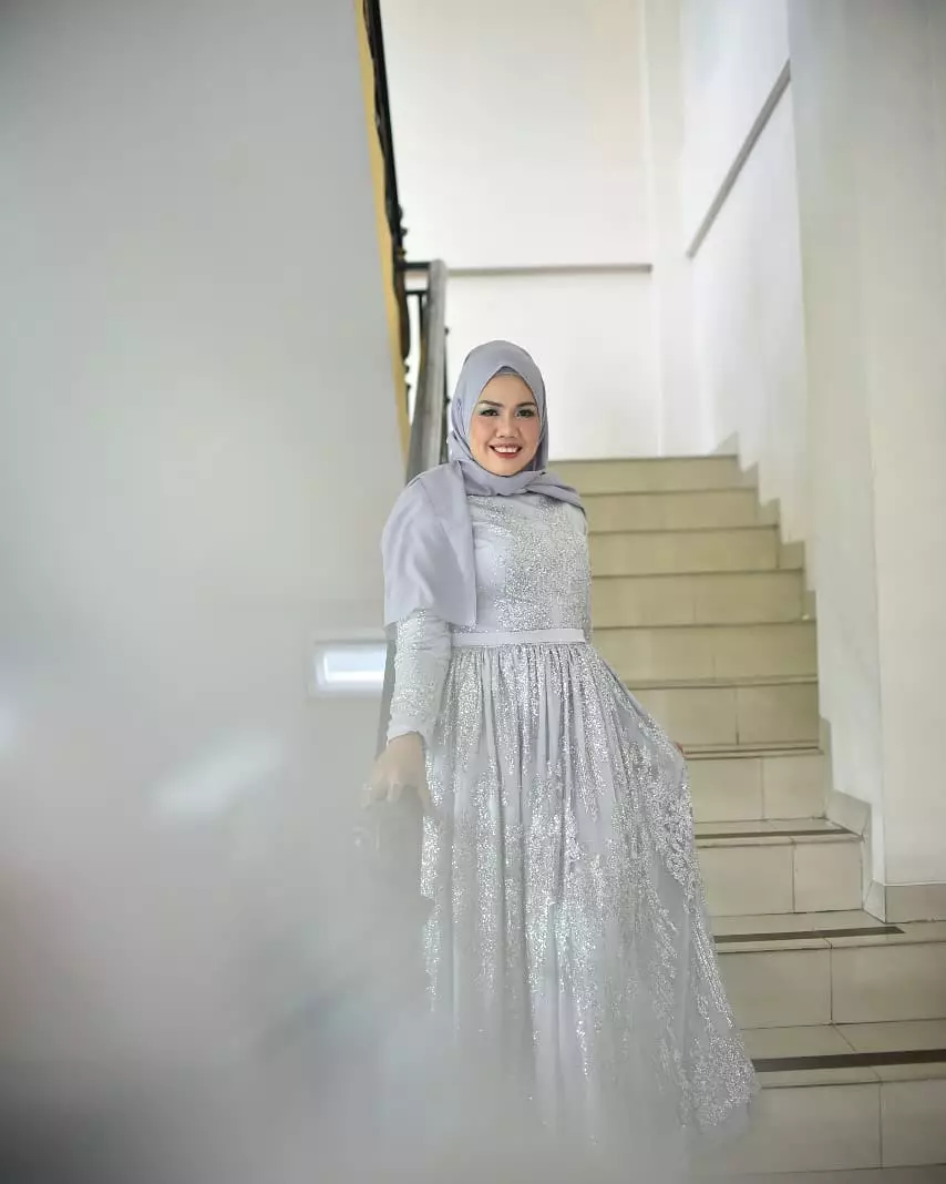 Potret terbaru Elly Sugigi usai pengencangan wajah © 2020 Instagram/@ellysugigi_real_ 