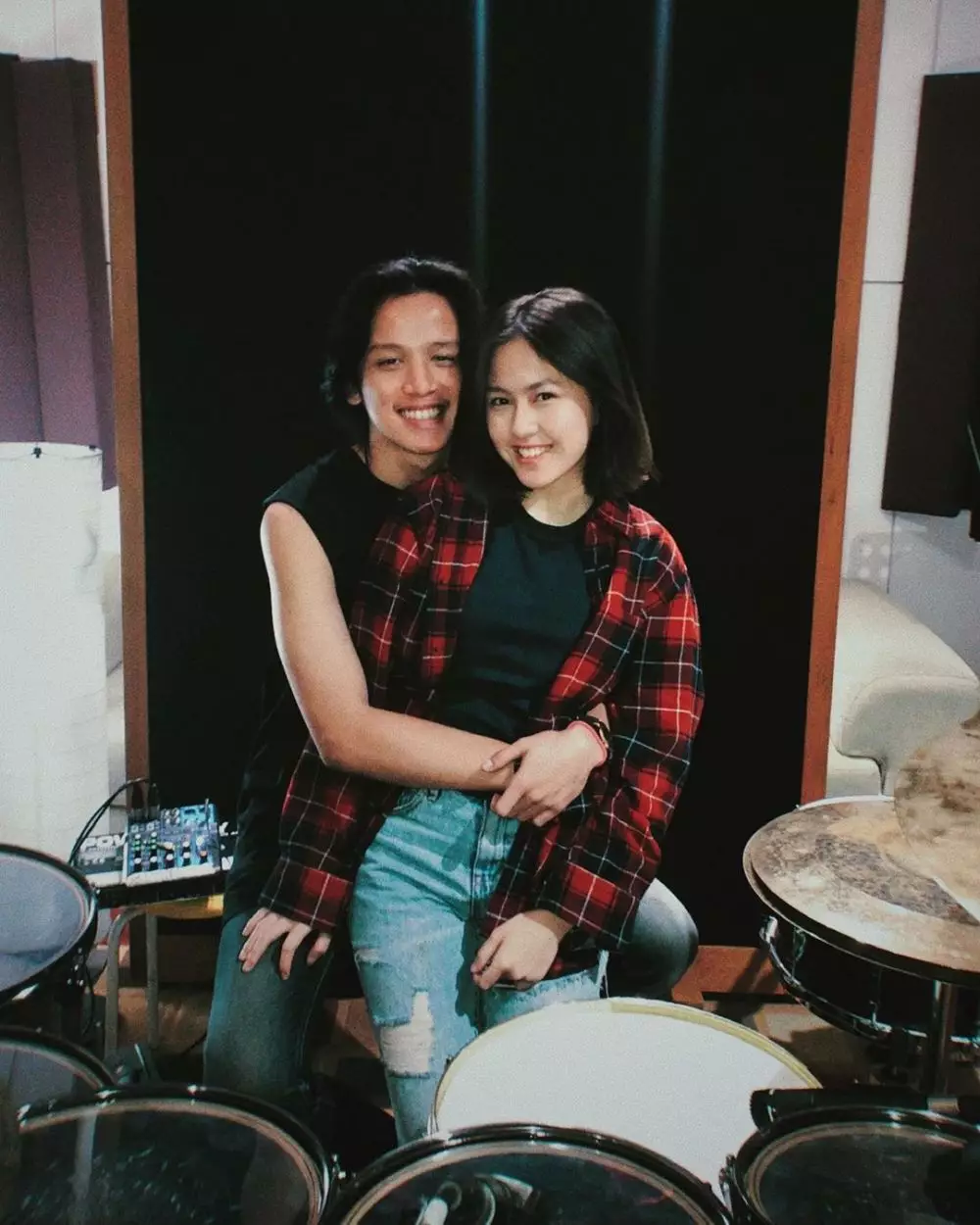 potret romantis kyla dan ray prasetya © 2020 berbagai sumber potret romantis kyla dan ray prasetya © 2020 berbagai sumber