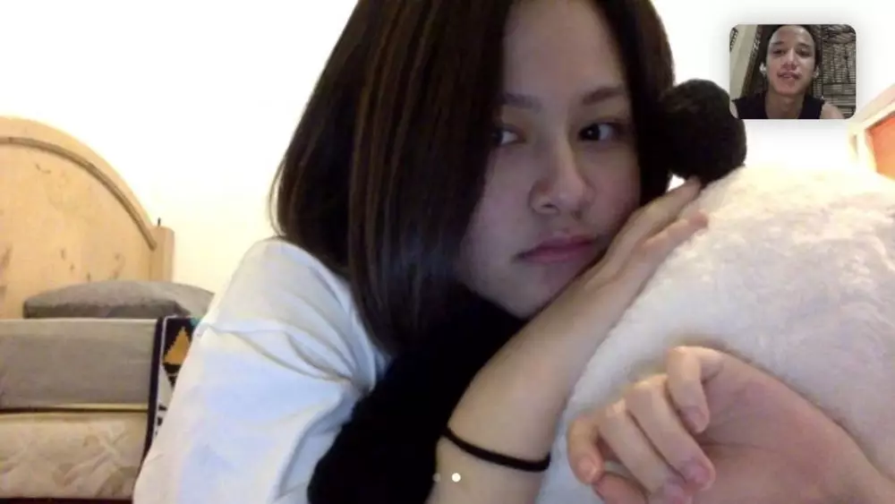 potret romantis kyla dan ray prasetya © 2020 berbagai sumber potret romantis kyla dan ray prasetya © 2020 berbagai sumber