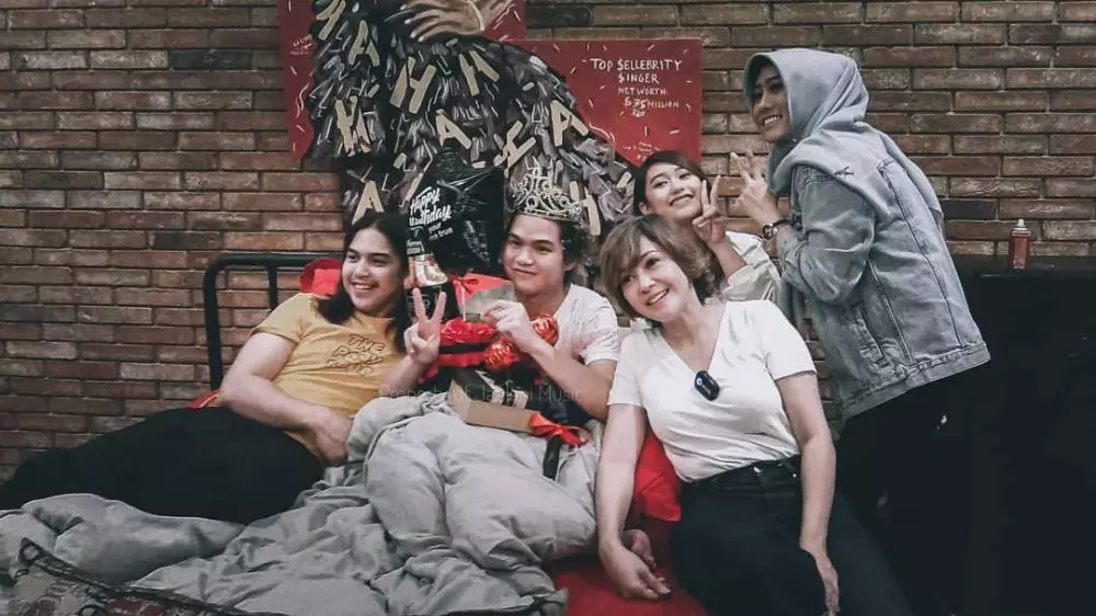 Momen ultah Dul Jaelani ke-20 Instagram