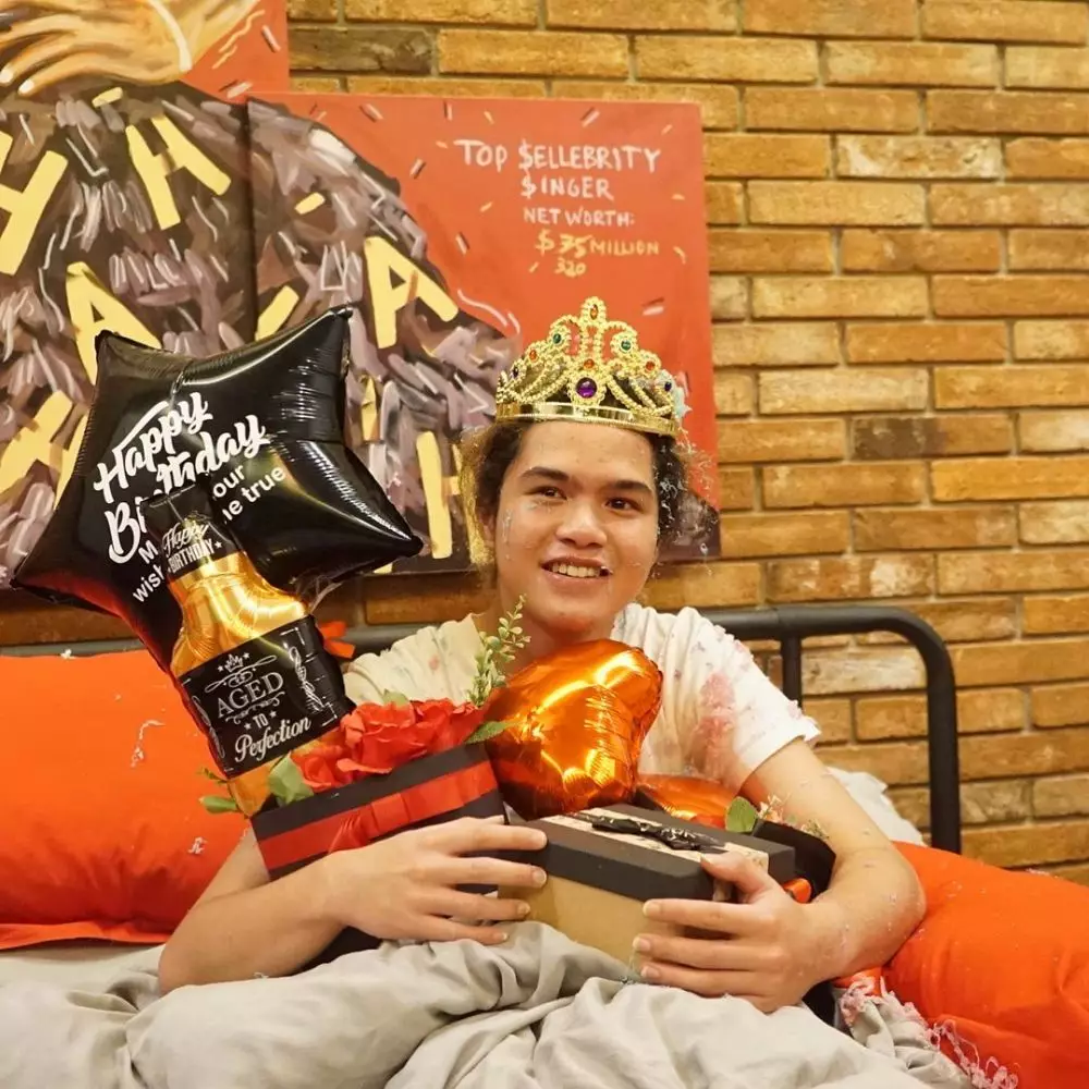 Momen ultah Dul Jaelani ke-20 Instagram