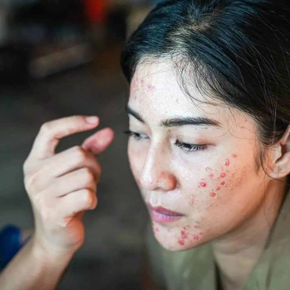 Penampilan Dian Sastro di film Guru-Guru Gokil © 2020 brilio.net Penampilan Dian Sastro di film Guru-Guru Gokil © 2020 brilio.net