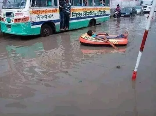 momen nyantai di pinggir jalan © 2020 instagram.com