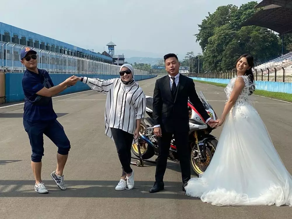 Atries Angel prewedding instagram