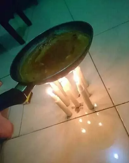 tingkah iseng pakai barang di rumah © 2020 instagram.com