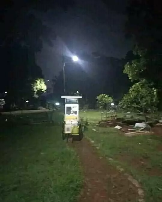 momen lucu pedagang keliling © 2020 instagram.com